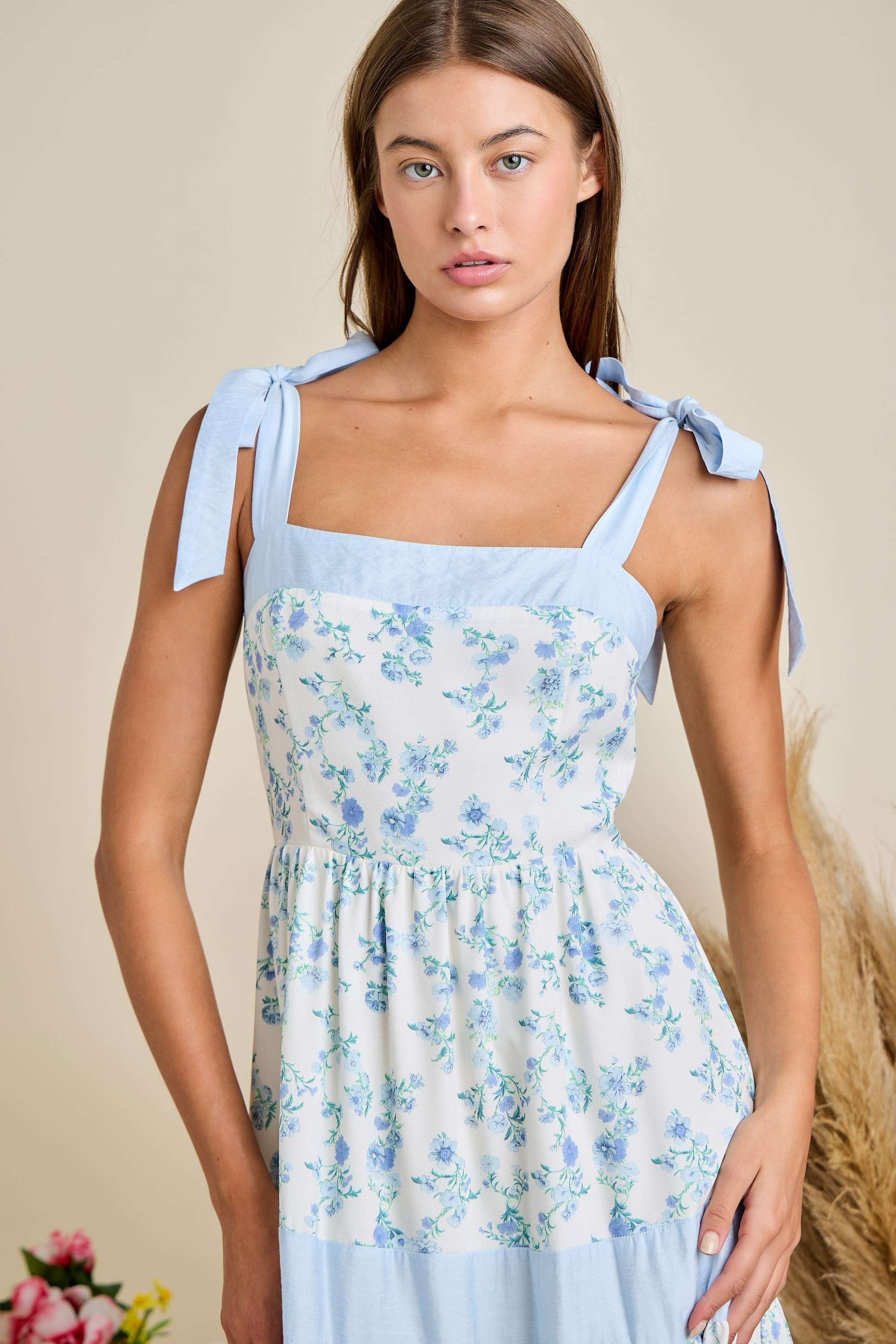 BEATRICE - Blue Floral Maxi Dress Red Feather Boutique BEATRICE - Blue Floral Maxi Dress Red Feather Boutique